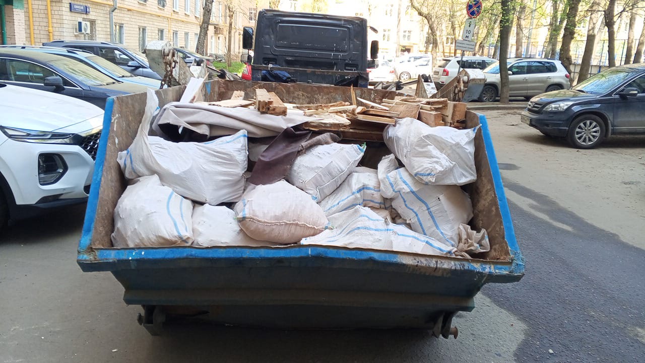Вывоз мусора из магазина в Чебоксарах в октябре