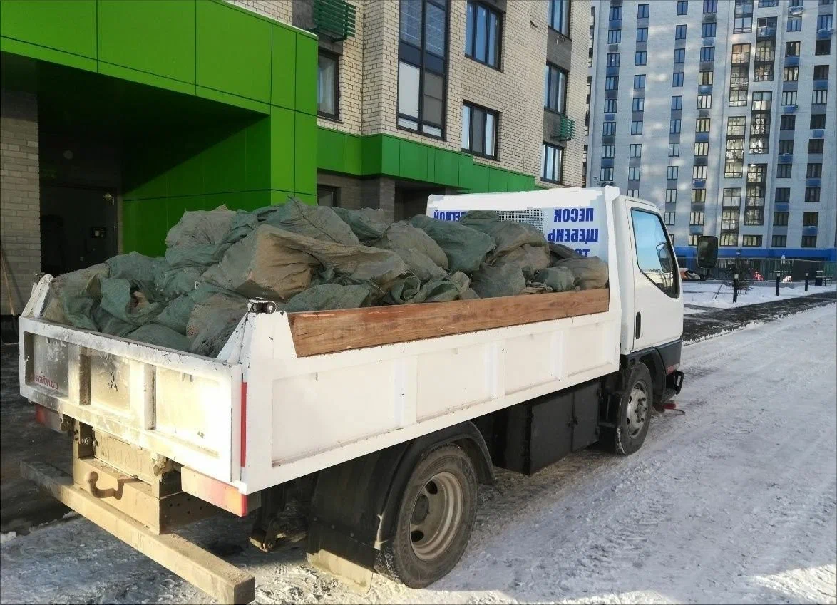 Вывоз мусора грузовым фургоном 3 тонны в Чебоксарах — цена от 1388 руб., ПроМусор